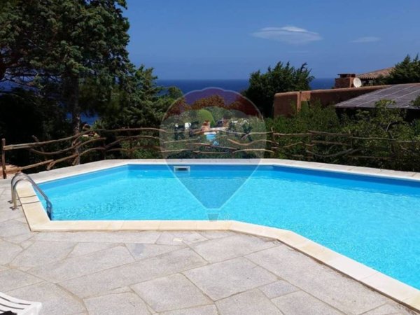 casa indipendente in vendita a Trinità d'Agultu e Vignola in zona Costa Paradiso