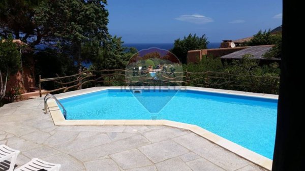 casa indipendente in vendita a Trinità d'Agultu e Vignola in zona Costa Paradiso