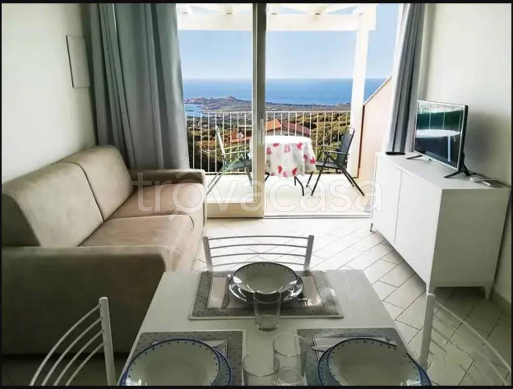 appartamento in vendita a Trinità d'Agultu e Vignola in zona Isola Rossa