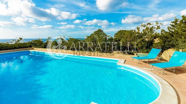 casa indipendente in vendita a Trinità d'Agultu e Vignola in zona Costa Paradiso