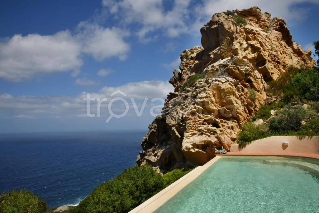 casa indipendente in vendita a Trinità d'Agultu e Vignola in zona Costa Paradiso
