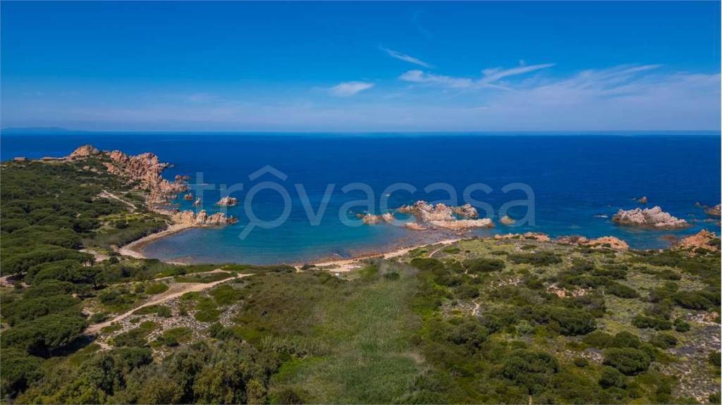 casa indipendente in vendita a Trinità d'Agultu e Vignola in zona Isola Rossa