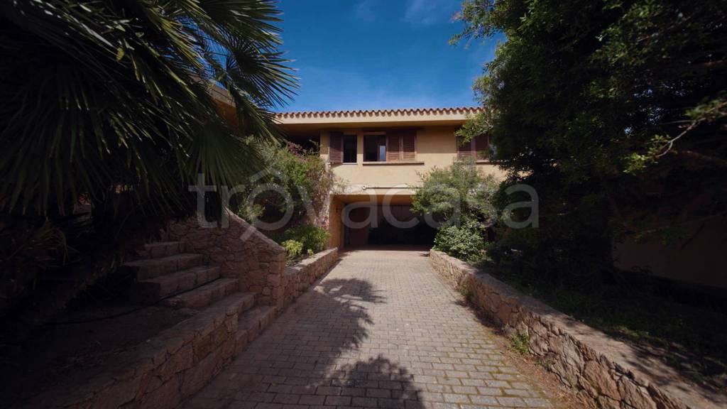 casa indipendente in vendita a Trinità d'Agultu e Vignola in zona Costa Paradiso
