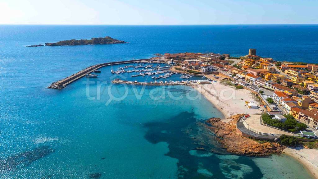 appartamento in vendita a Trinità d'Agultu e Vignola in zona Isola Rossa