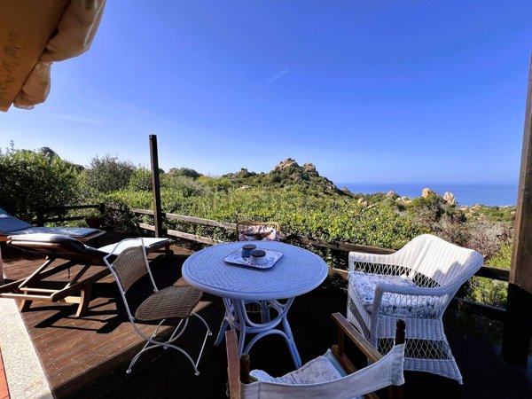 casa indipendente in vendita a Trinità d'Agultu e Vignola in zona Costa Paradiso