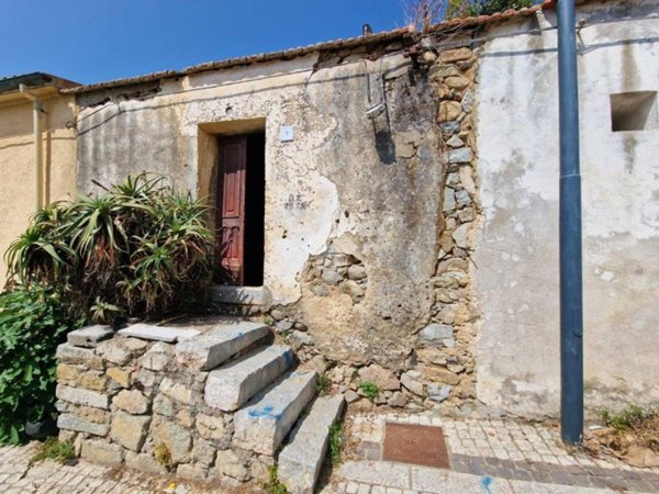 casa indipendente in vendita a Trinità d'Agultu e Vignola