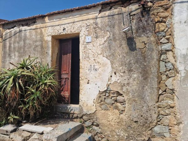 casa indipendente in vendita a Trinità d'Agultu e Vignola
