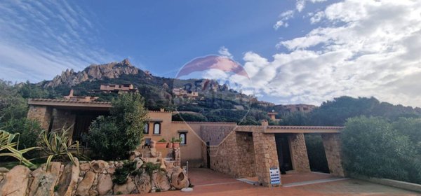 casa indipendente in vendita a Trinità d'Agultu e Vignola in zona Costa Paradiso