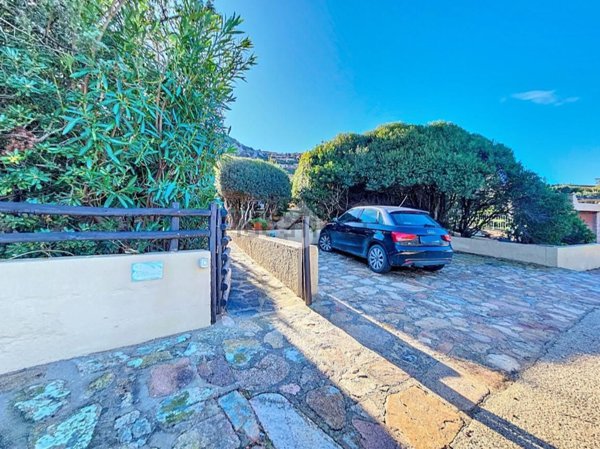 appartamento in vendita a Trinità d'Agultu e Vignola in zona Costa Paradiso