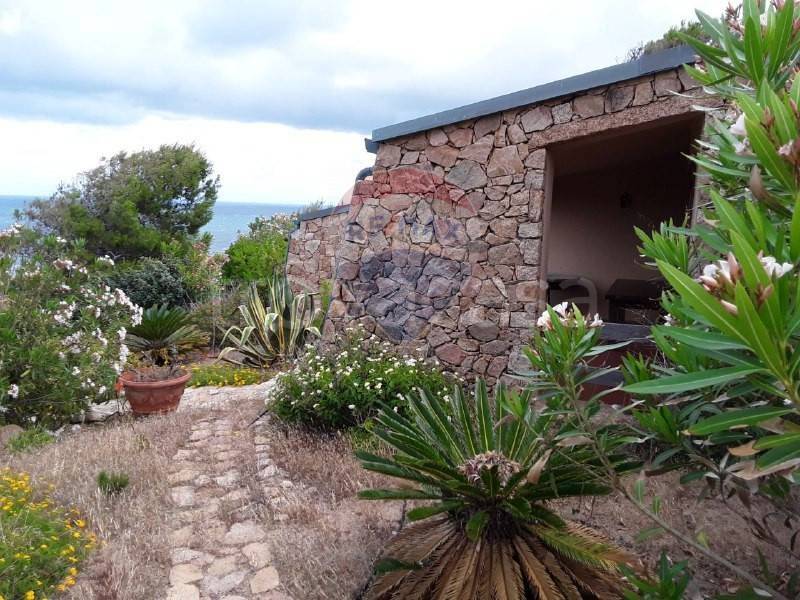 casa indipendente in vendita a Trinità d'Agultu e Vignola in zona Costa Paradiso