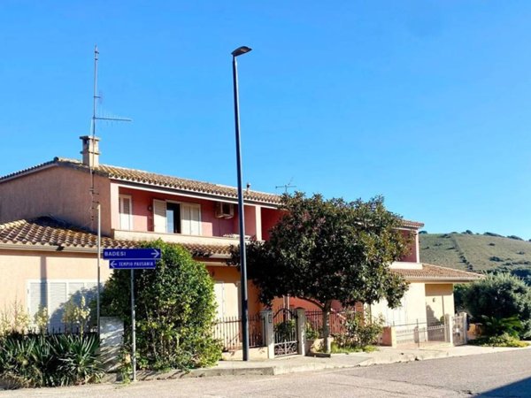 appartamento in vendita a Trinità d'Agultu e Vignola in zona Isola Rossa