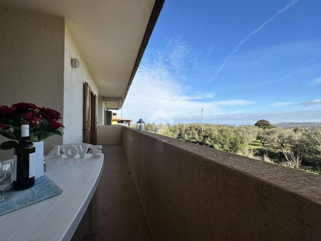 appartamento in vendita a Trinità d'Agultu e Vignola in zona Isola Rossa