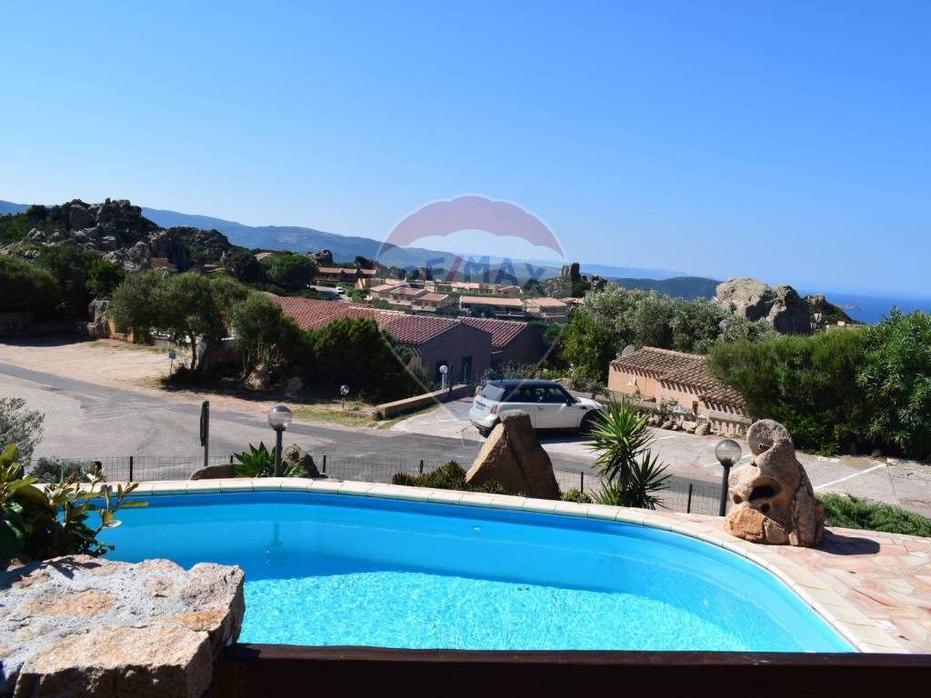 casa indipendente in vendita a Trinità d'Agultu e Vignola in zona Costa Paradiso