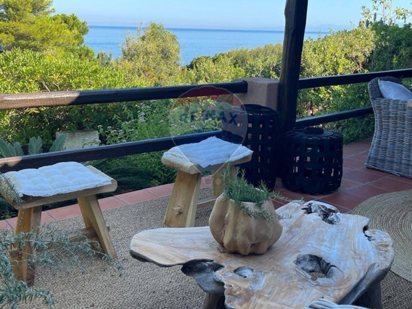 casa indipendente in vendita a Trinità d'Agultu e Vignola in zona Costa Paradiso