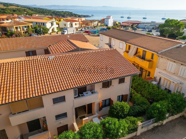 appartamento in vendita a Trinità d'Agultu e Vignola in zona Isola Rossa