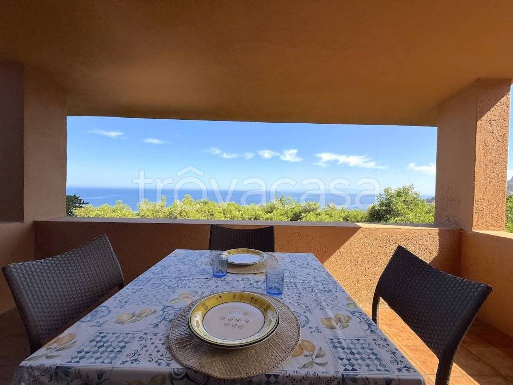 appartamento in vendita a Trinità d'Agultu e Vignola in zona Costa Paradiso
