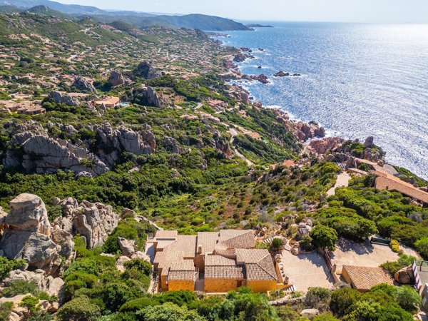 casa indipendente in vendita a Trinità d'Agultu e Vignola in zona Costa Paradiso