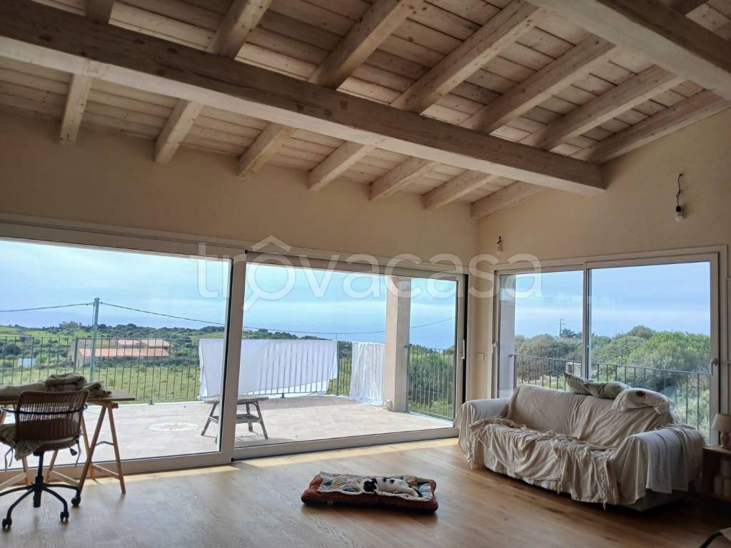 casa indipendente in vendita a Trinità d'Agultu e Vignola in zona Isola Rossa