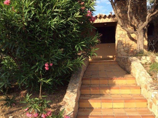 casa indipendente in vendita a Trinità d'Agultu e Vignola in zona Costa Paradiso