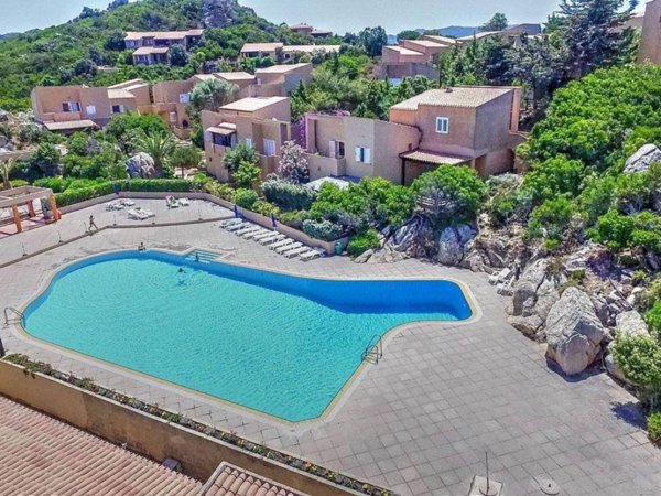 appartamento in vendita a Trinità d'Agultu e Vignola in zona Costa Paradiso