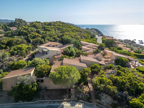 appartamento in vendita a Trinità d'Agultu e Vignola in zona Costa Paradiso