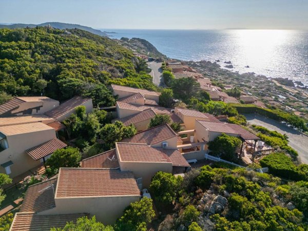 appartamento in vendita a Trinità d'Agultu e Vignola in zona Costa Paradiso