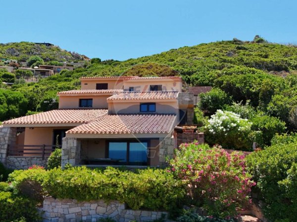 casa indipendente in vendita a Trinità d'Agultu e Vignola in zona Costa Paradiso