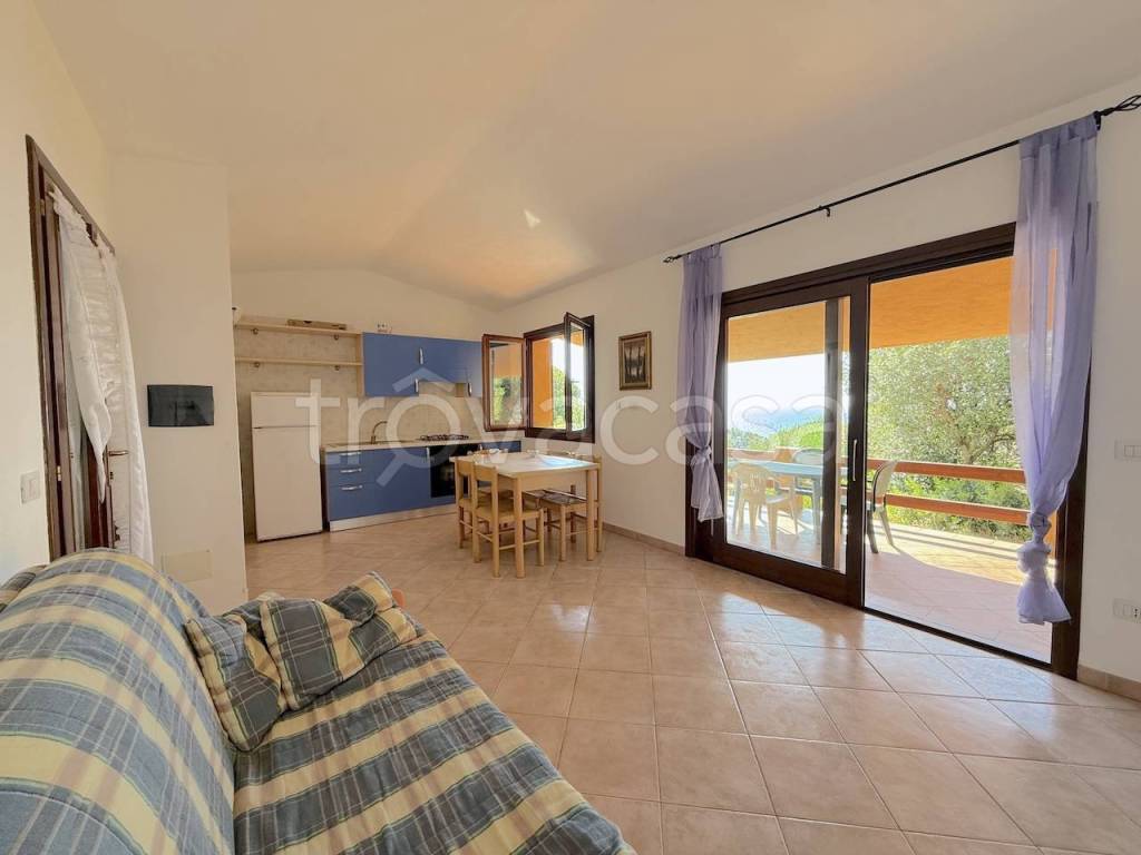 casa indipendente in vendita a Trinità d'Agultu e Vignola in zona Costa Paradiso