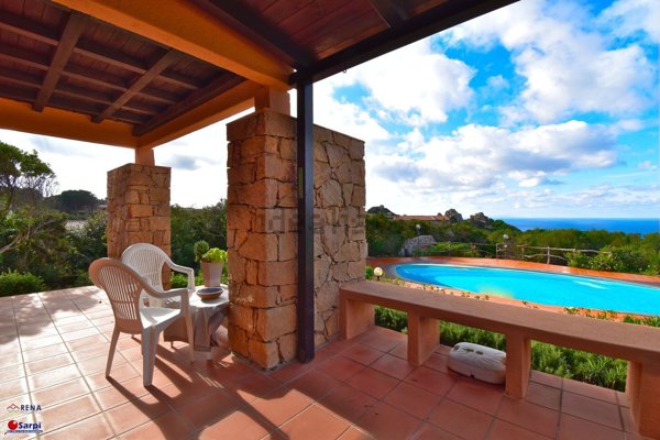 casa indipendente in vendita a Trinità d'Agultu e Vignola in zona Costa Paradiso
