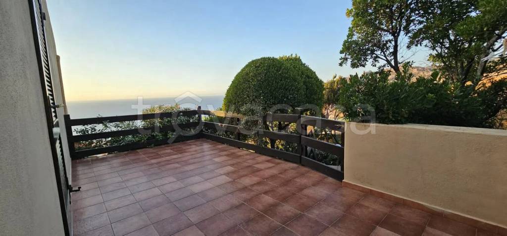 casa indipendente in vendita a Trinità d'Agultu e Vignola