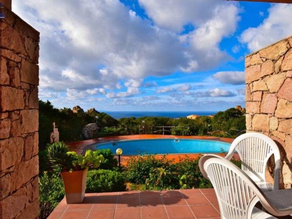 casa indipendente in vendita a Trinità d'Agultu e Vignola in zona Costa Paradiso