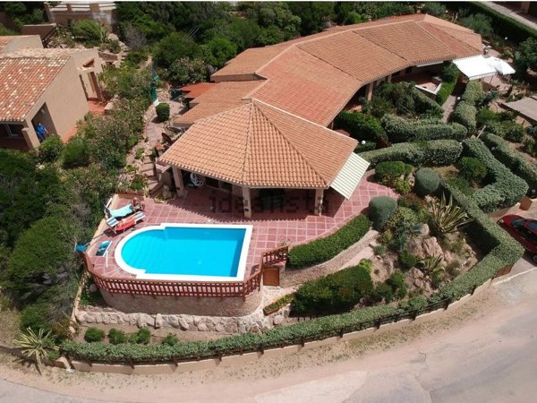 casa indipendente in vendita a Trinità d'Agultu e Vignola in zona Costa Paradiso