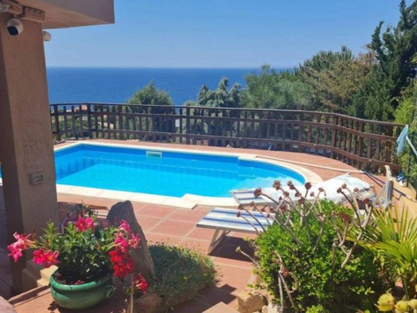 casa indipendente in vendita a Trinità d'Agultu e Vignola in zona Costa Paradiso
