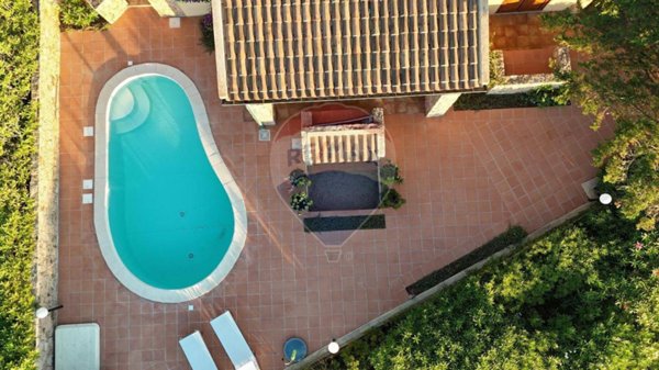 casa indipendente in vendita a Trinità d'Agultu e Vignola in zona Costa Paradiso