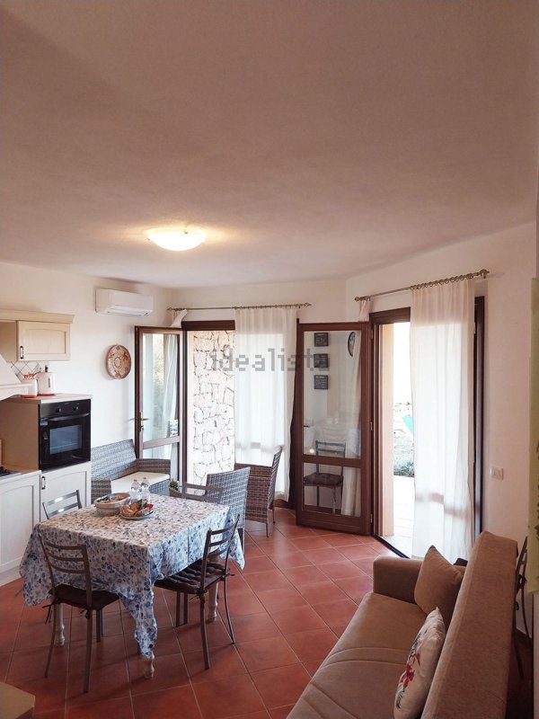 casa indipendente in vendita a Trinità d'Agultu e Vignola