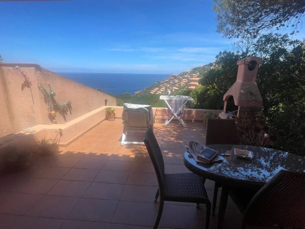 casa indipendente in vendita a Trinità d'Agultu e Vignola in zona Costa Paradiso