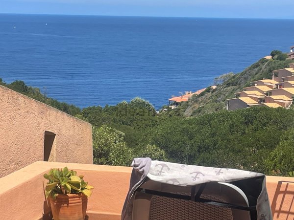 casa indipendente in vendita a Trinità d'Agultu e Vignola in zona Costa Paradiso