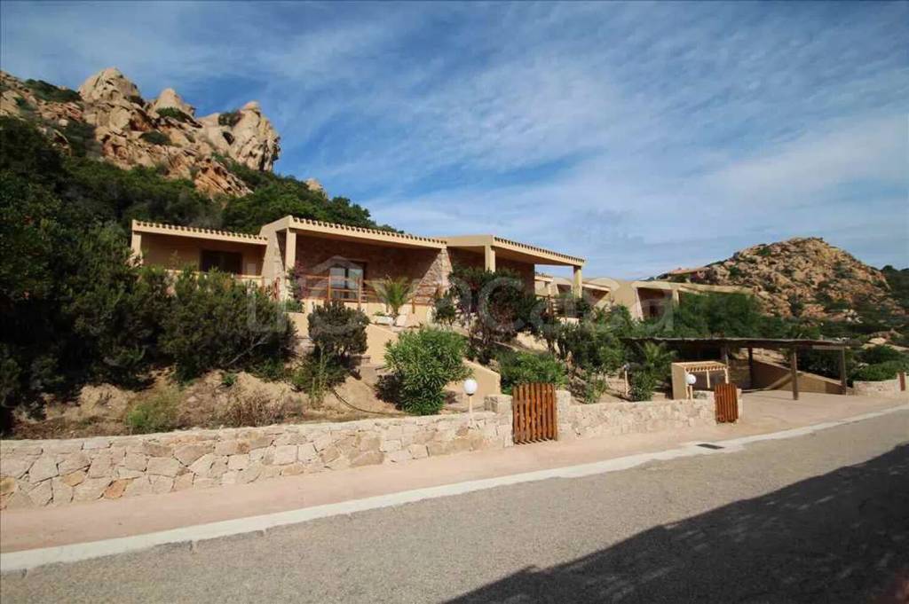 casa indipendente in vendita a Trinità d'Agultu e Vignola in zona Costa Paradiso