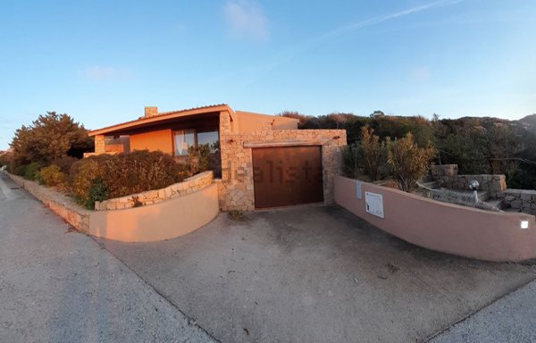 casa indipendente in vendita a Trinità d'Agultu e Vignola in zona Costa Paradiso