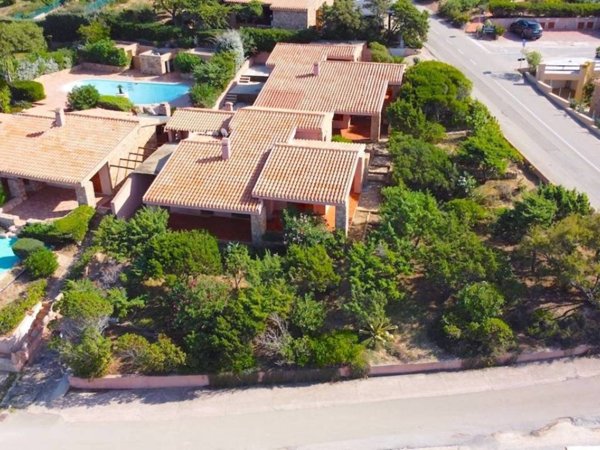 casa indipendente in vendita a Trinità d'Agultu e Vignola in zona Costa Paradiso
