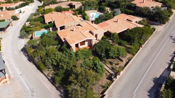 casa indipendente in vendita a Trinità d'Agultu e Vignola in zona Costa Paradiso