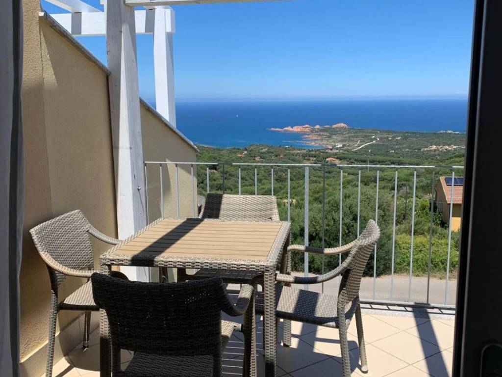 appartamento in vendita a Trinità d'Agultu e Vignola in zona Isola Rossa