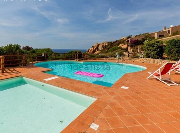 quadrivano in vendita a Trinità d'Agultu e Vignola in zona Costa Paradiso