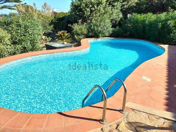 casa indipendente in vendita a Trinità d'Agultu e Vignola in zona Costa Paradiso