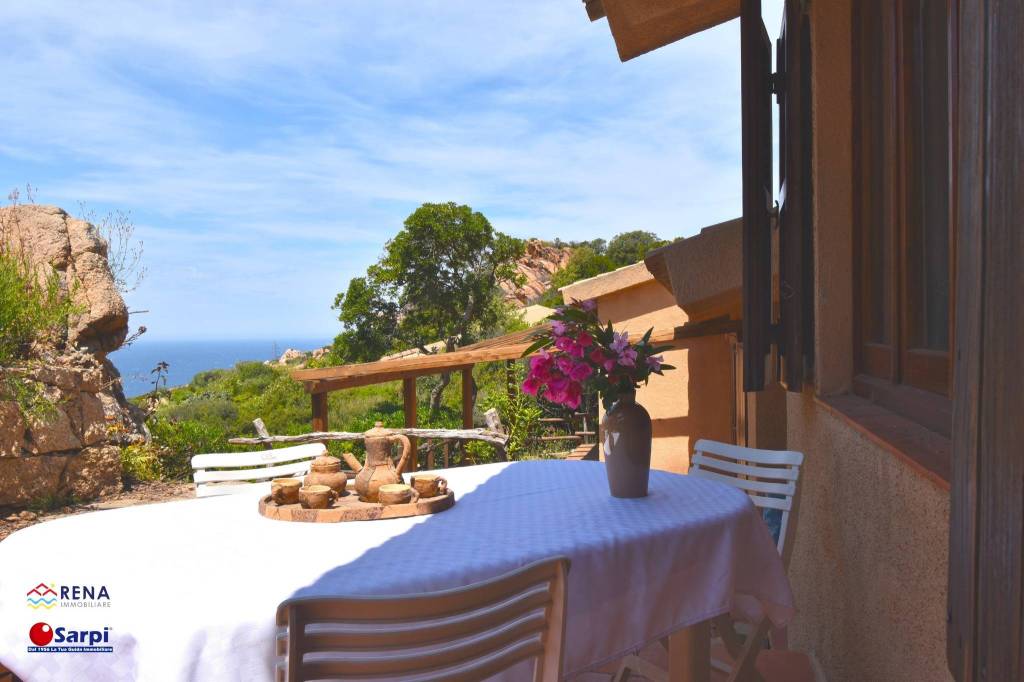 casa indipendente in vendita a Trinità d'Agultu e Vignola in zona Costa Paradiso