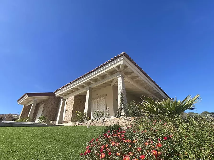 casa indipendente in vendita a Trinità d'Agultu e Vignola in zona Isola Rossa