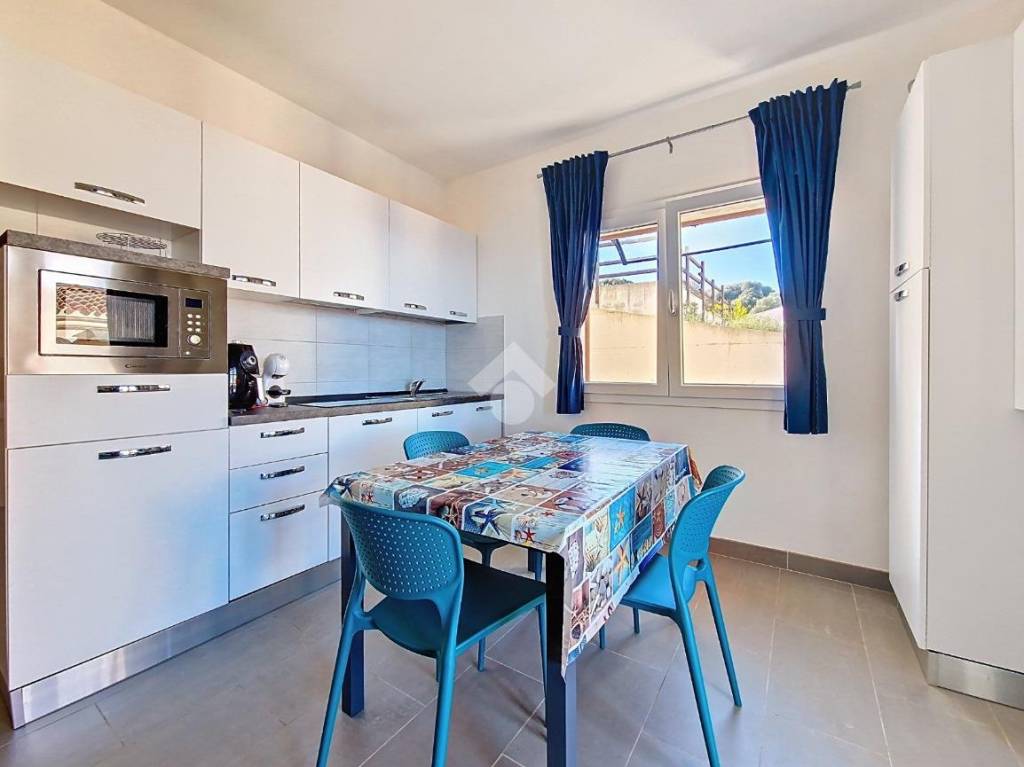 appartamento in vendita a Trinità d'Agultu e Vignola in zona Isola Rossa