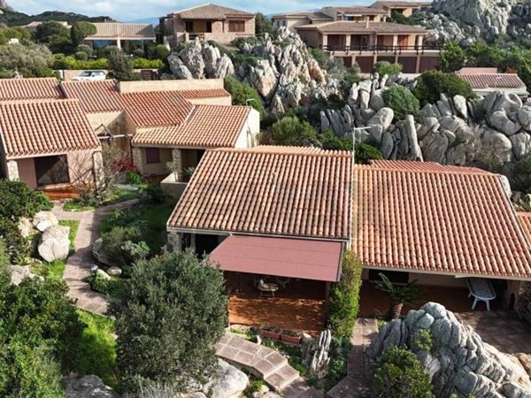 casa indipendente in vendita a Trinità d'Agultu e Vignola in zona Costa Paradiso