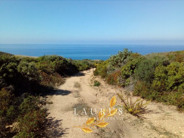 casa indipendente in vendita a Trinità d'Agultu e Vignola