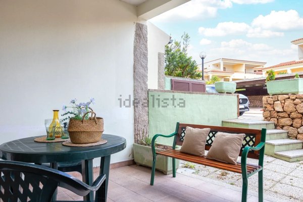 appartamento in vendita a Trinità d'Agultu e Vignola in zona Isola Rossa